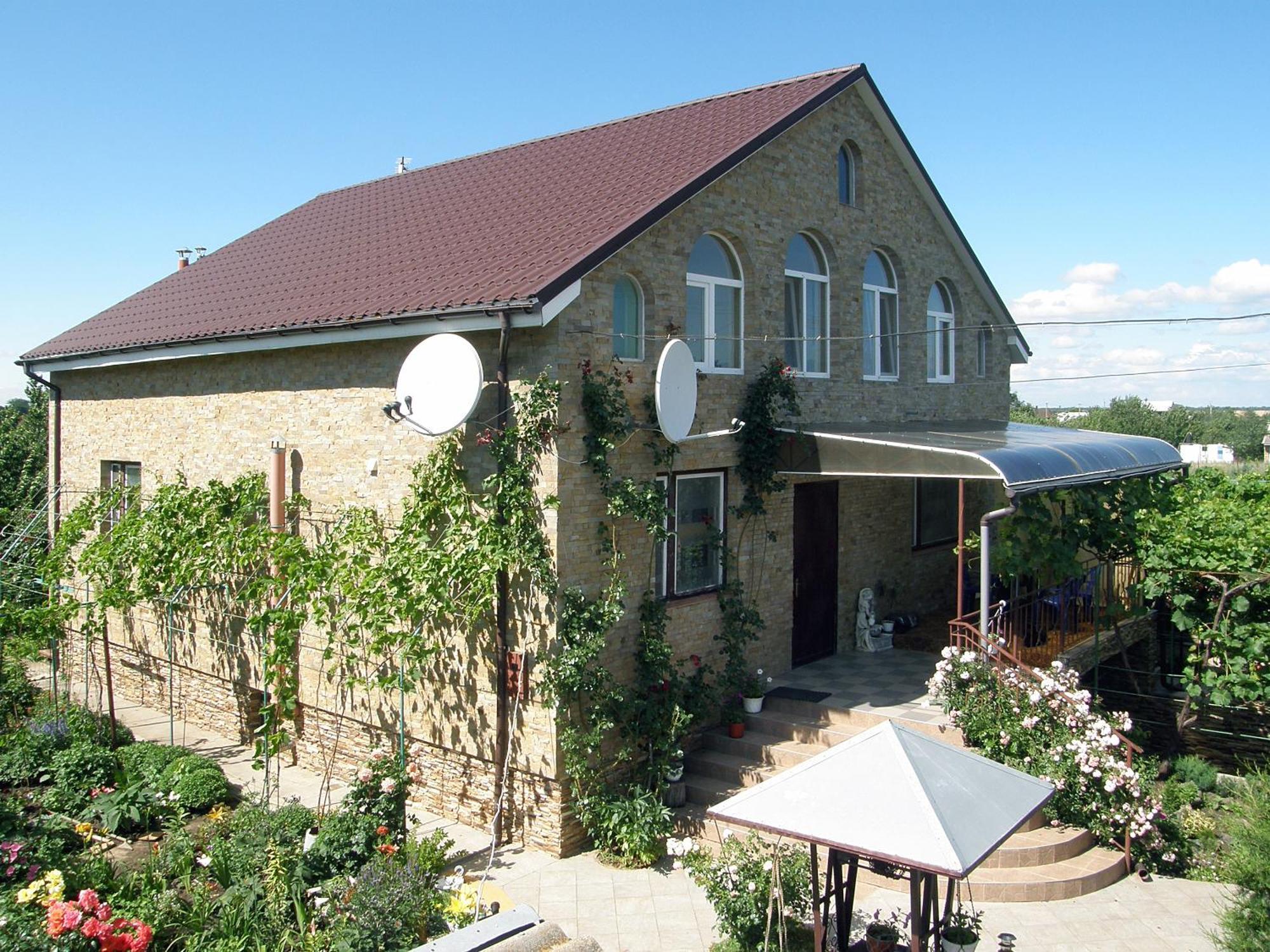 Guest House Kamenny Dom Karolino-Buhaz Exterior foto